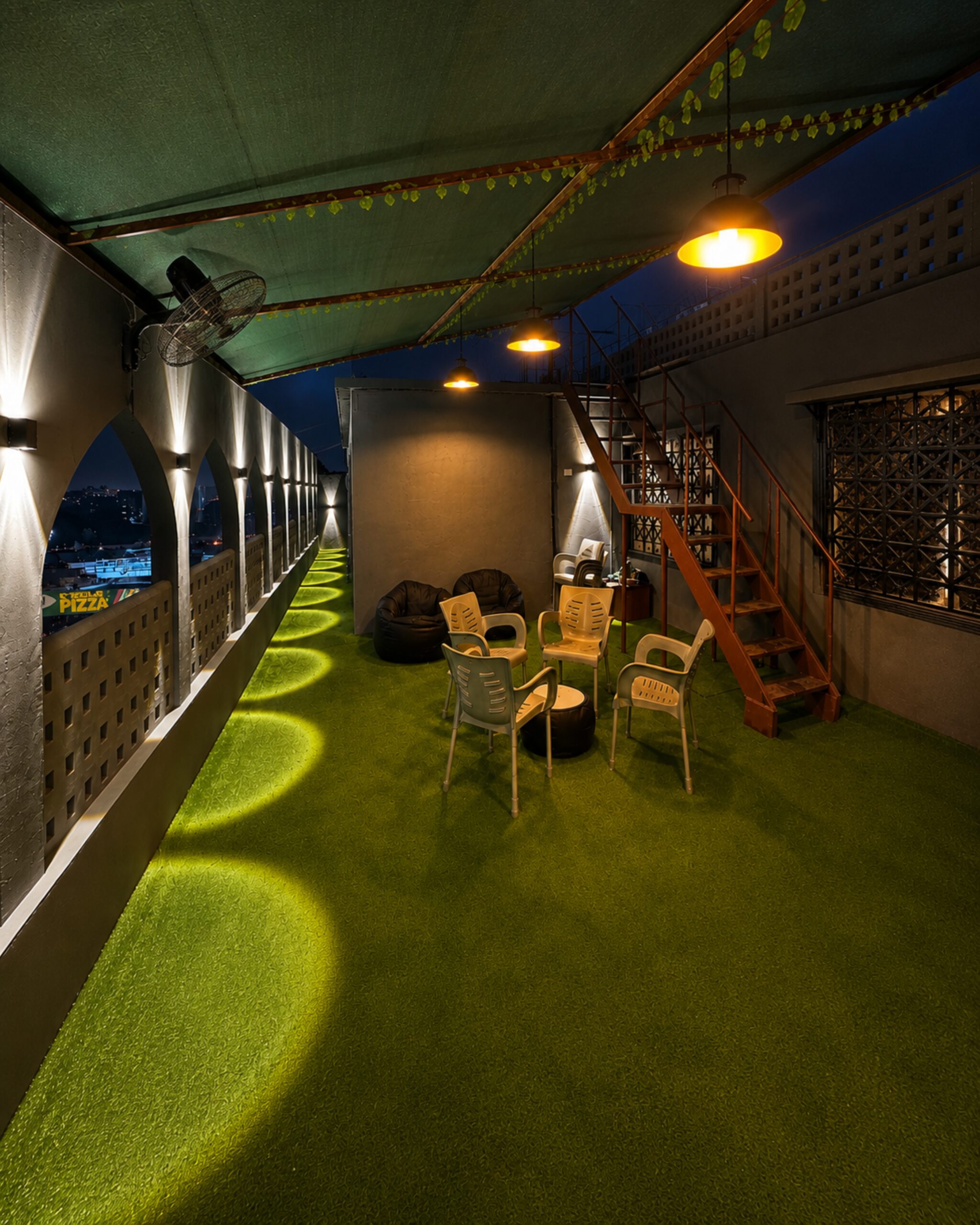 Suite 607-B outdoor terrace
