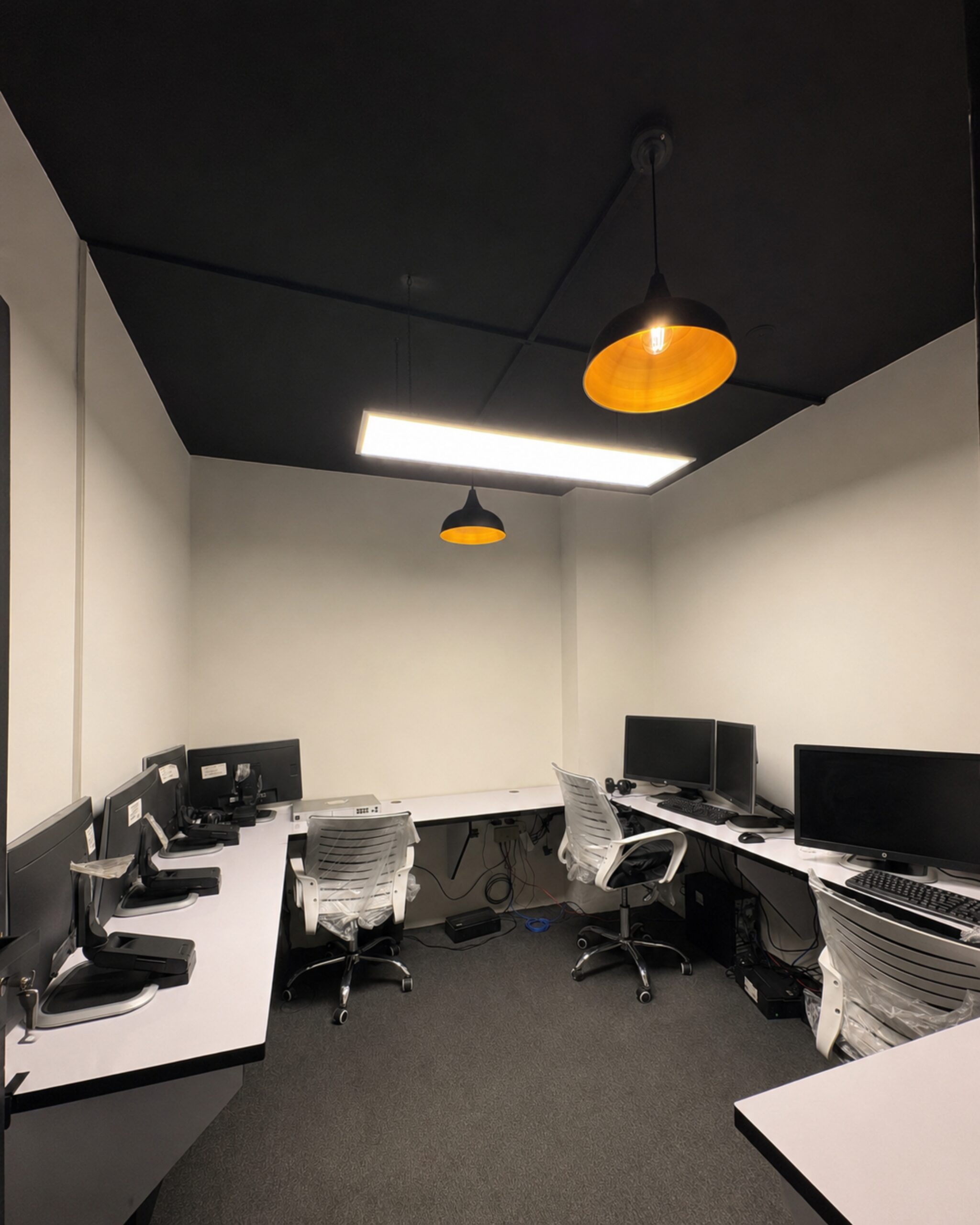 Suite 104 seating area